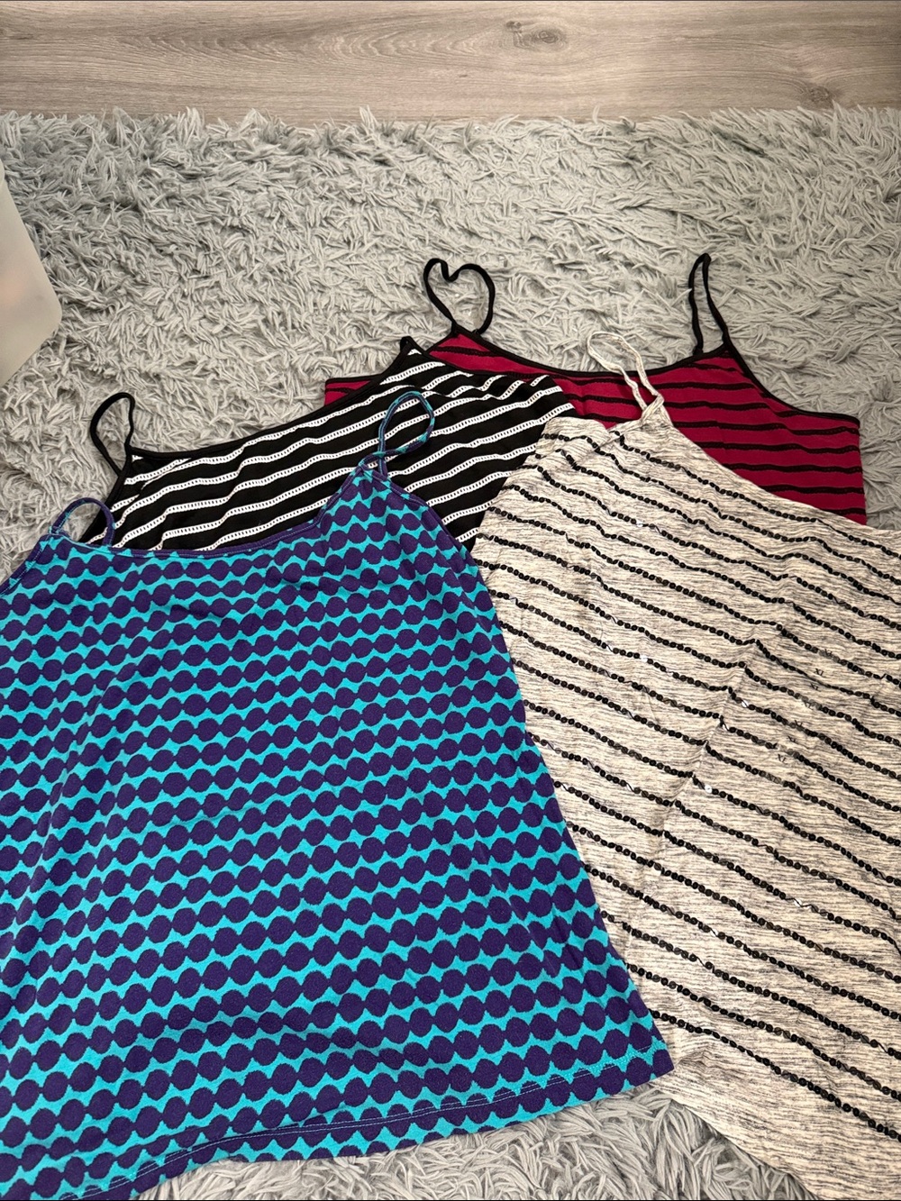 Loft Women’s Set of 4 Spaghetti Strap Tank Tops